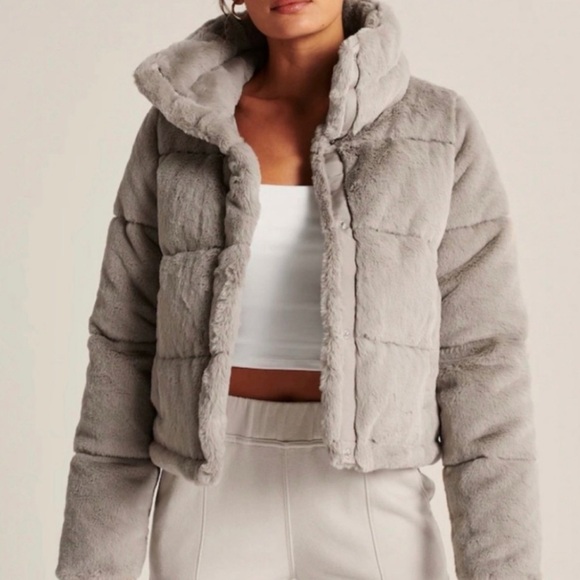 Abercrombie & Fitch Jackets & Blazers - Abercrombie & Fitch Light Gray Teddy Jacket